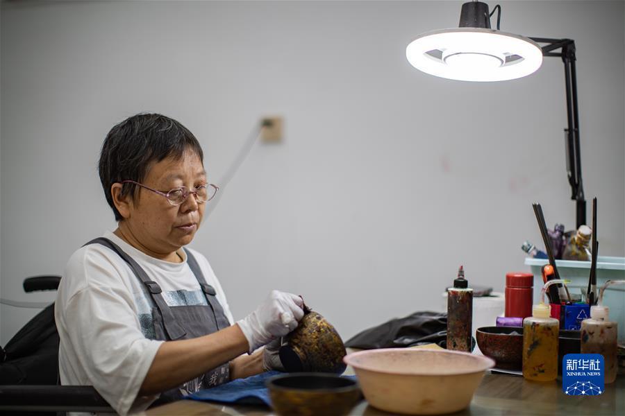 bet手机端